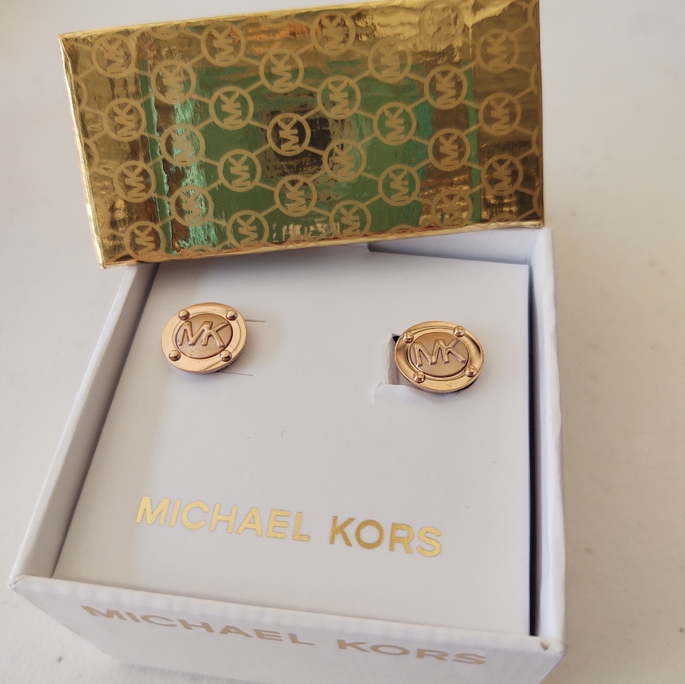 Rose golden earrings by MK